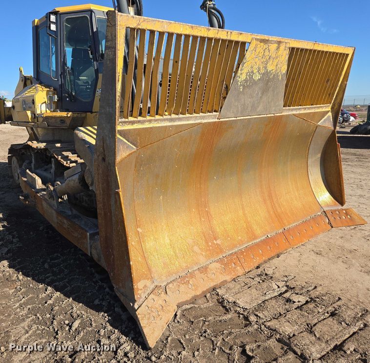 image for item DT7190 2008 John Deere 950J dozer