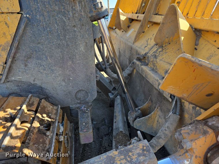 image for item DT7190 2008 John Deere 950J dozer