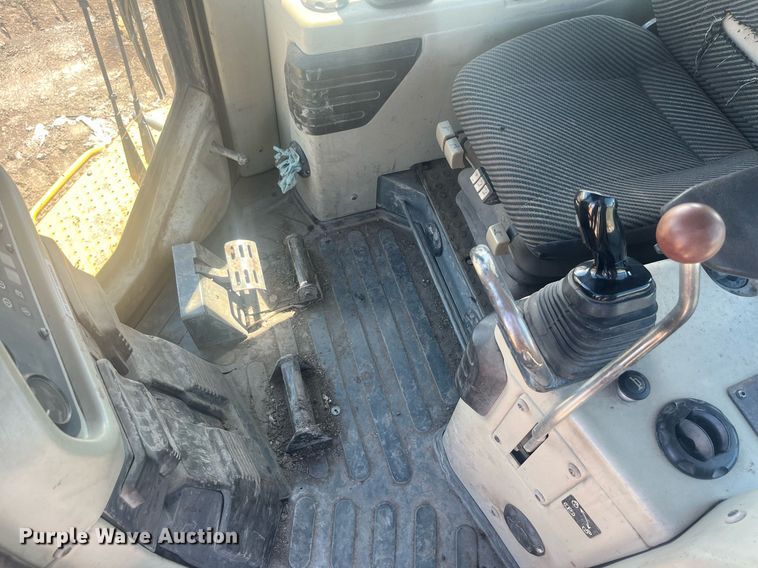 image for item DT7190 2008 John Deere 950J dozer