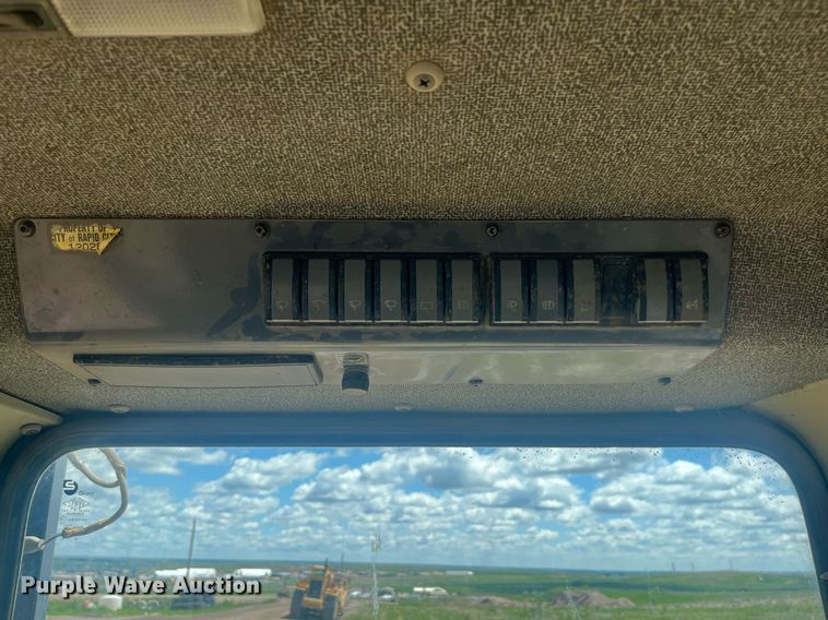 image for item DT7190 2008 John Deere 950J dozer