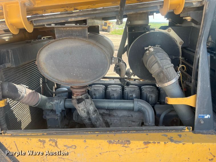 image for item DT7190 2008 John Deere 950J dozer