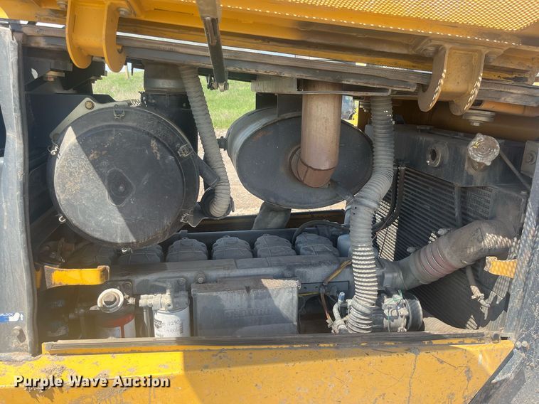 image for item DT7190 2008 John Deere 950J dozer