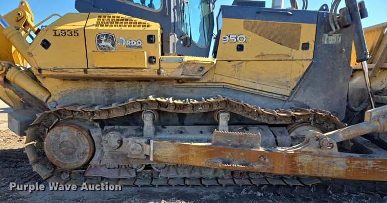 image for item DT7190 2008 John Deere 950J dozer