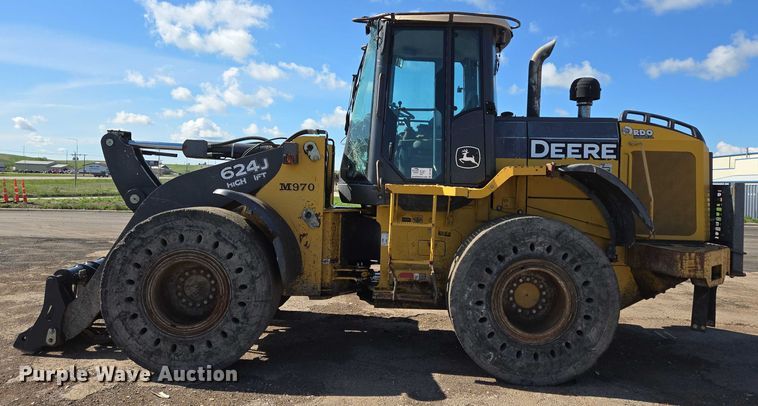 image for item DT7192 2008 John Deere 624J High Lift wheel loader