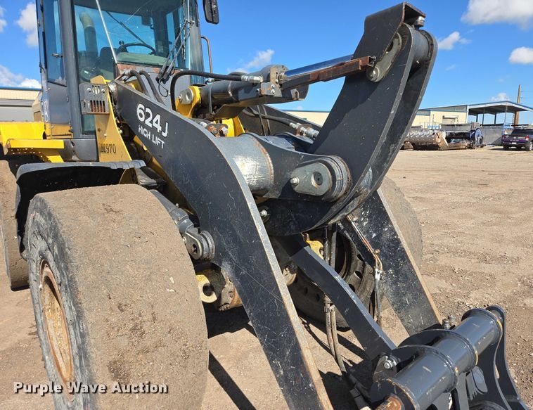 image for item DT7192 2008 John Deere 624J High Lift wheel loader