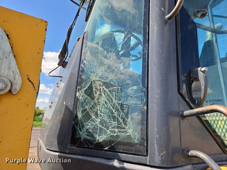 image for item DT7192 2008 John Deere 624J High Lift wheel loader