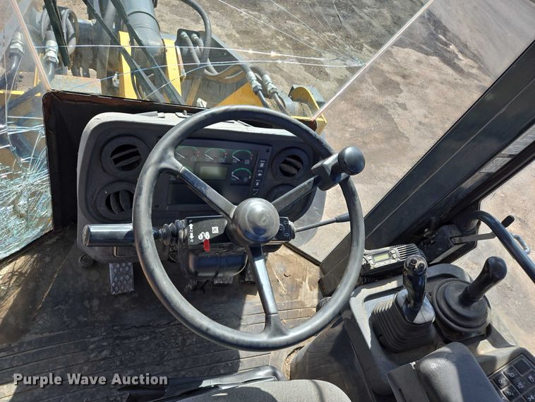 image for item DT7192 2008 John Deere 624J High Lift wheel loader