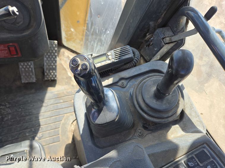 image for item DT7192 2008 John Deere 624J High Lift wheel loader