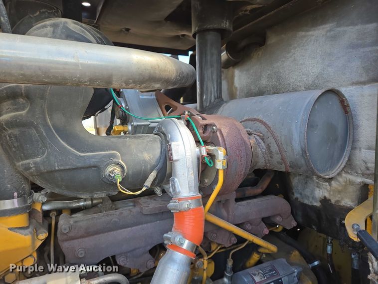 image for item DT7192 2008 John Deere 624J High Lift wheel loader