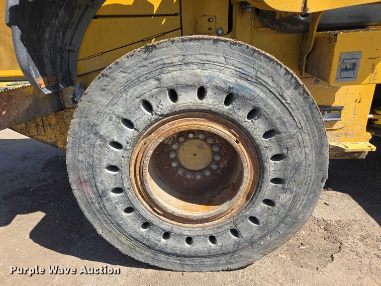 image for item DT7192 2008 John Deere 624J High Lift wheel loader
