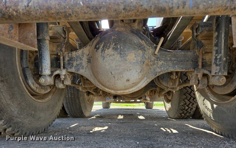 image for item DT7193 2013 Freightliner Business Class M2 roll-off container truck