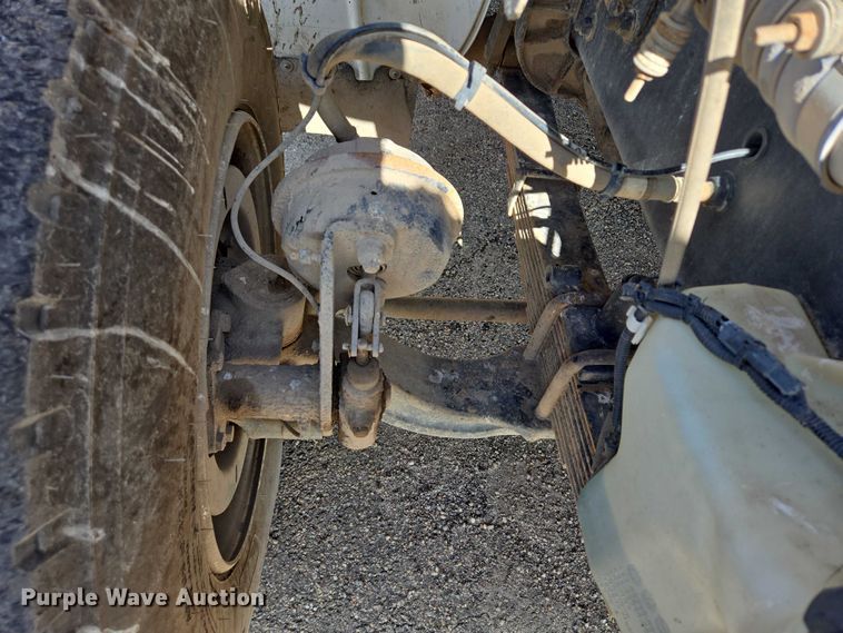 image for item DT7193 2013 Freightliner Business Class M2 roll-off container truck