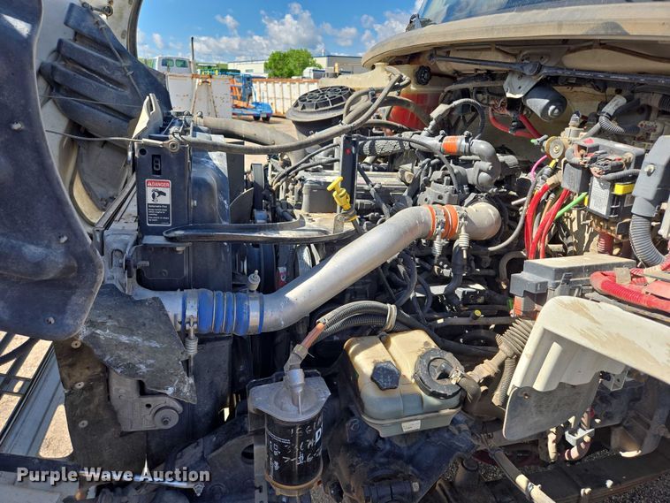 image for item DT7193 2013 Freightliner Business Class M2 roll-off container truck