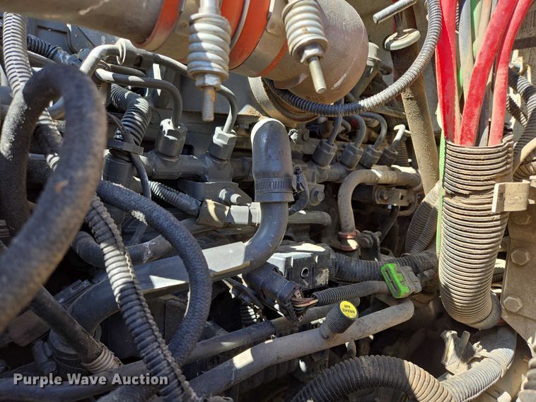 image for item DT7193 2013 Freightliner Business Class M2 roll-off container truck