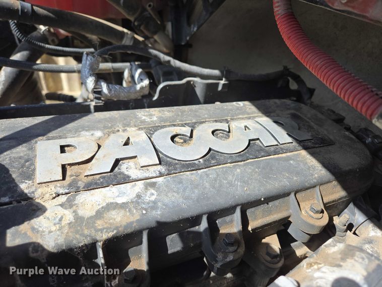 image for item DT7193 2013 Freightliner Business Class M2 roll-off container truck