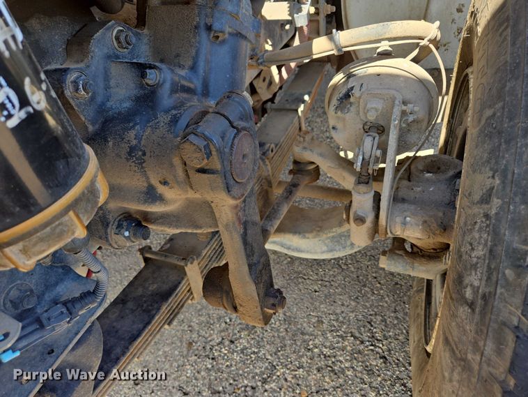 image for item DT7193 2013 Freightliner Business Class M2 roll-off container truck