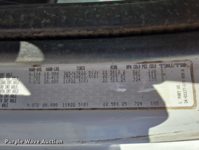 image for item DT7193 2013 Freightliner Business Class M2 roll-off container truck