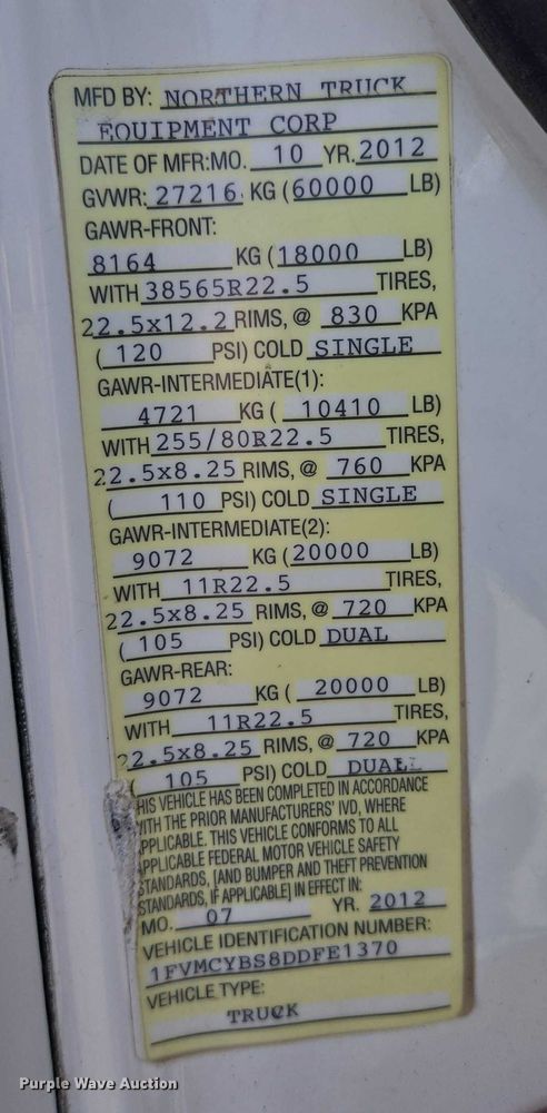 image for item DT7193 2013 Freightliner Business Class M2 roll-off container truck