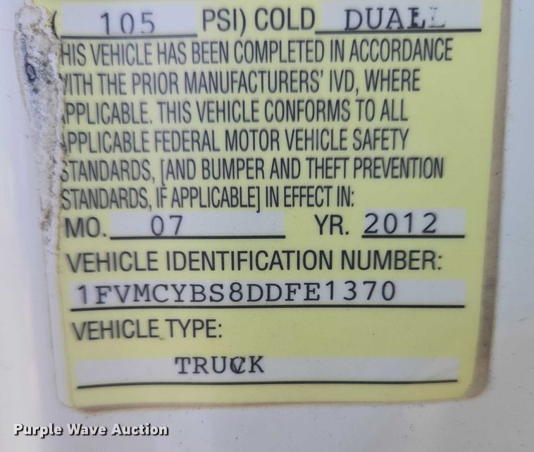 image for item DT7193 2013 Freightliner Business Class M2 roll-off container truck