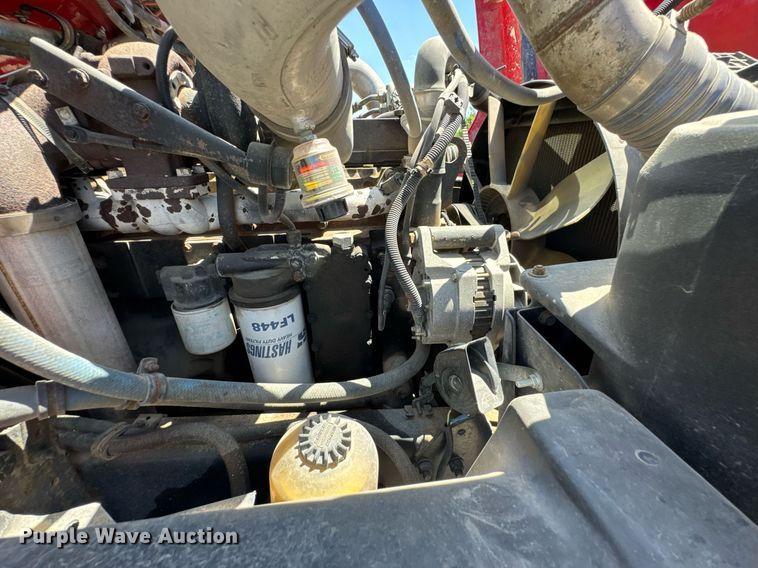 image for item DU9018 2000 Freightliner FL70 semi truck