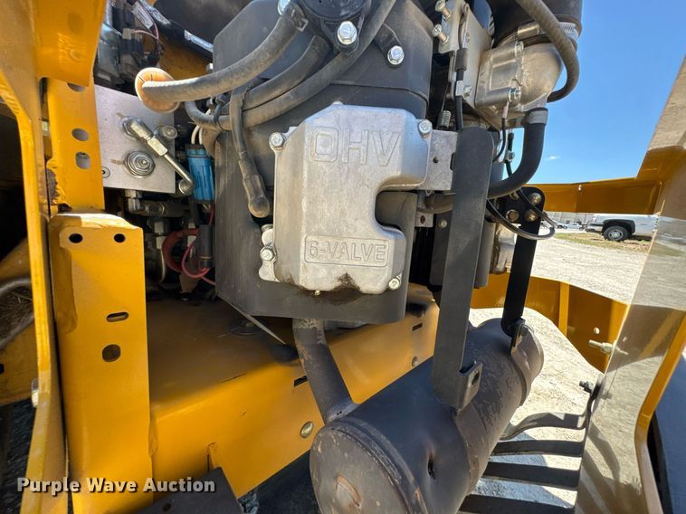 image for item DU9030 2019 Hustler Super 104 ZTR lawn mower