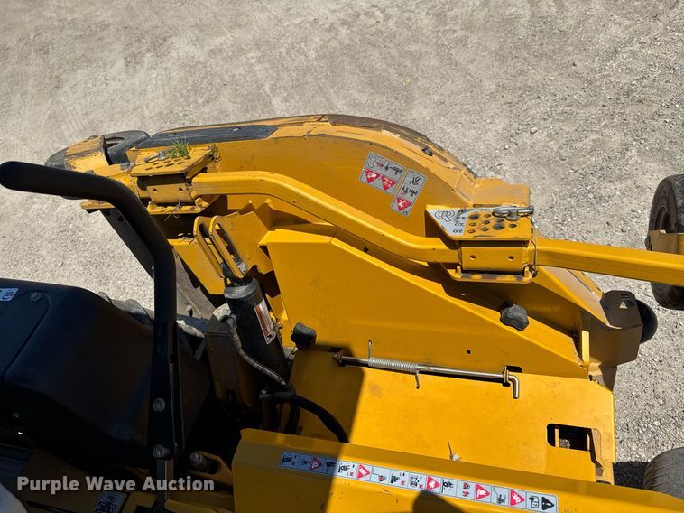 image for item DU9031 2016 Hustler Super 104 ZTR lawn mower