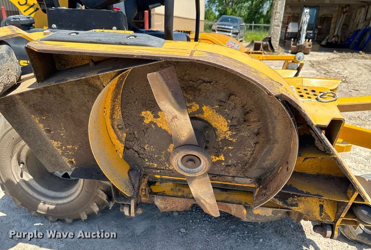 image for item DU9031 2016 Hustler Super 104 ZTR lawn mower