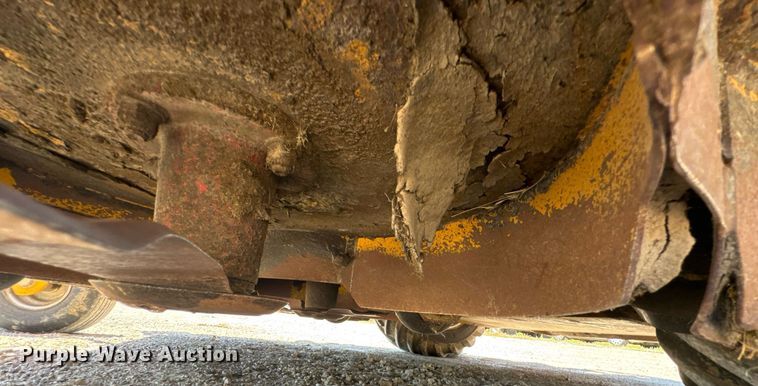 image for item DU9031 2016 Hustler Super 104 ZTR lawn mower