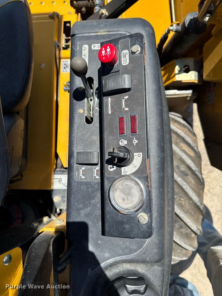 image for item DU9031 2016 Hustler Super 104 ZTR lawn mower