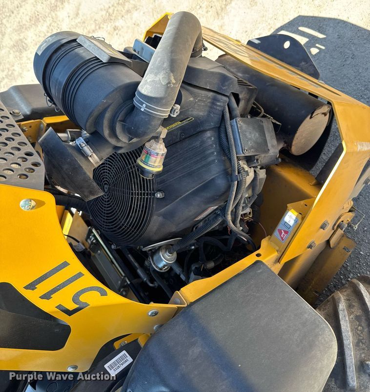 image for item DU9031 2016 Hustler Super 104 ZTR lawn mower