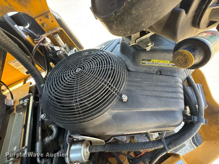 image for item DU9031 2016 Hustler Super 104 ZTR lawn mower