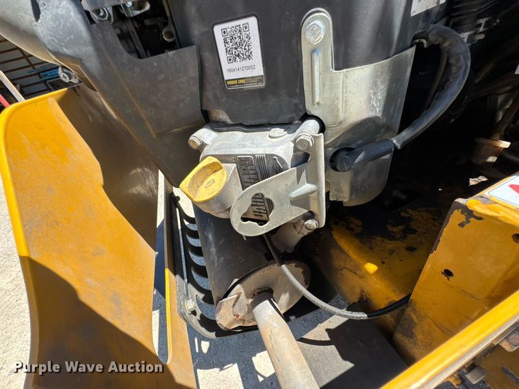 image for item DU9031 2016 Hustler Super 104 ZTR lawn mower