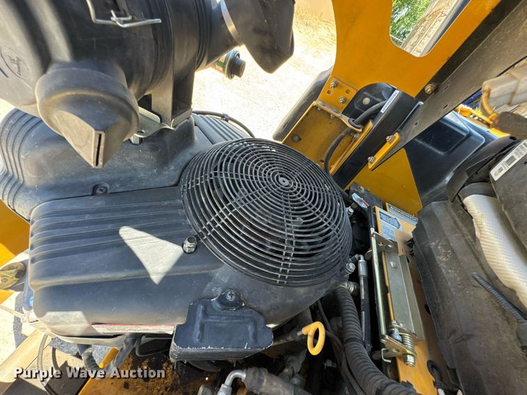 image for item DU9031 2016 Hustler Super 104 ZTR lawn mower