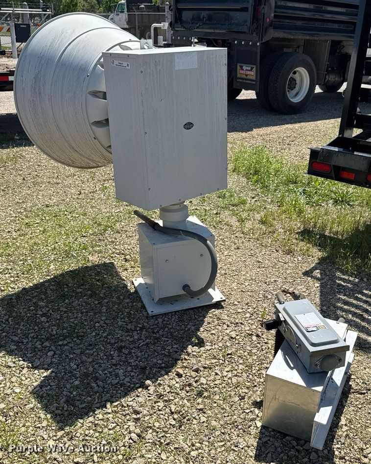 image for item DU9107 Federal Signal Corporation 2001-130 warning siren