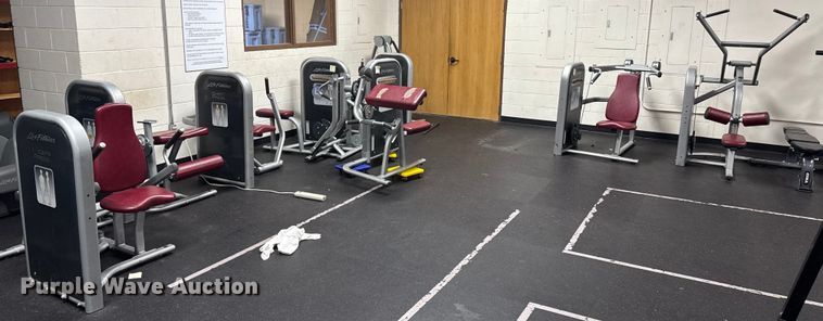 image for item DU9150 Life Fitness exercise equipment