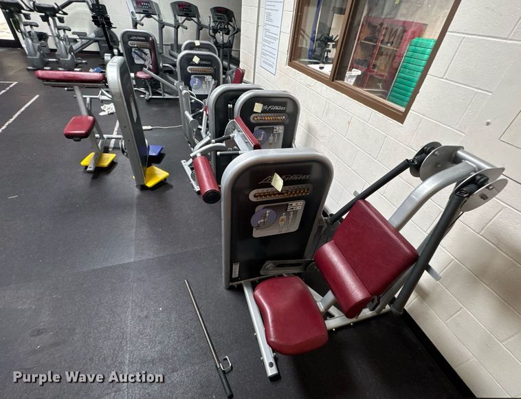 image for item DU9150 Life Fitness exercise equipment