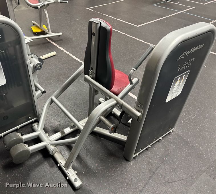 image for item DU9150 Life Fitness exercise equipment