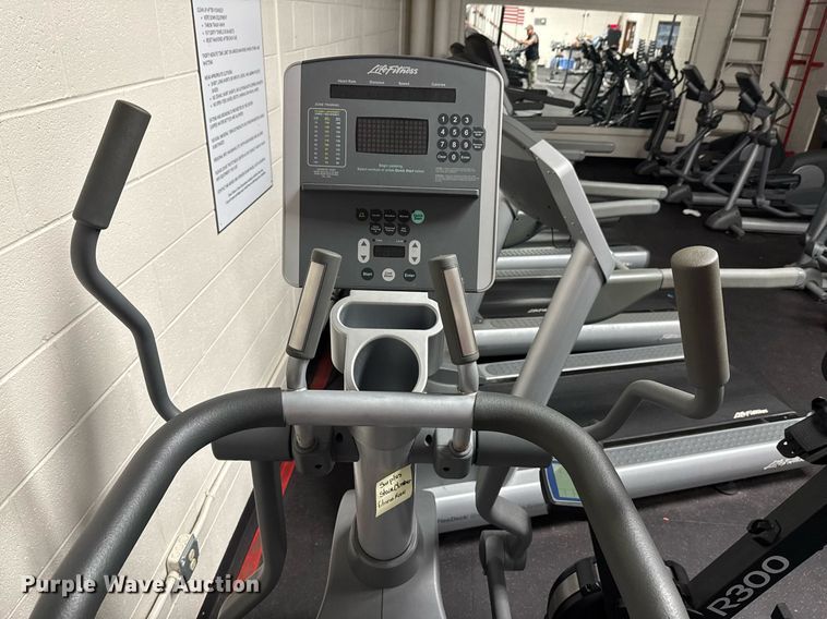 image for item DU9150 Life Fitness exercise equipment