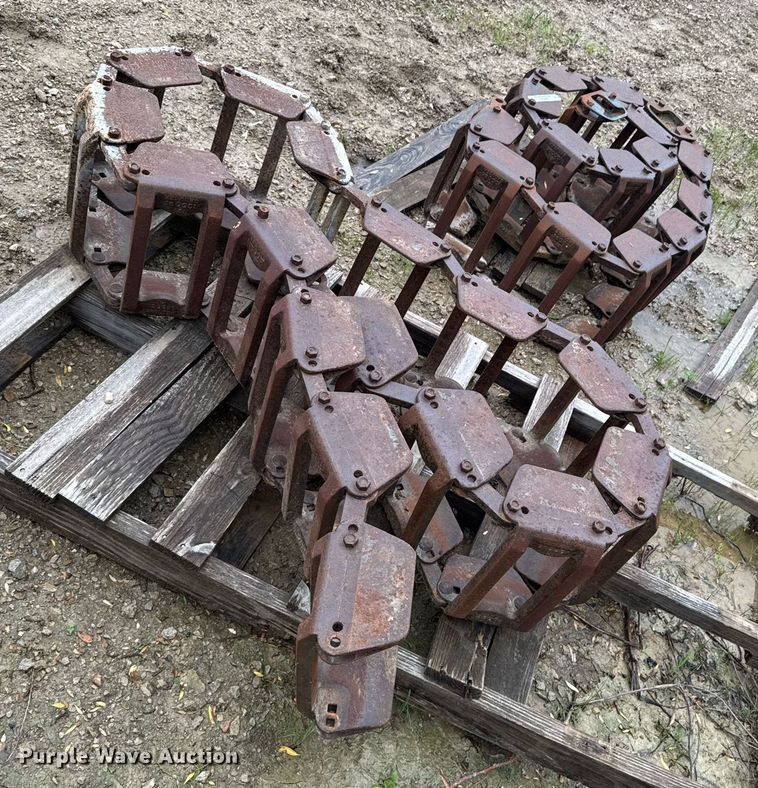 image for item DU9153 Bobcat skid steer tracks
