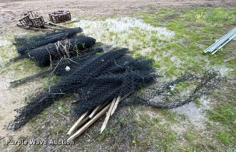 image for item DU9154 fencing materials