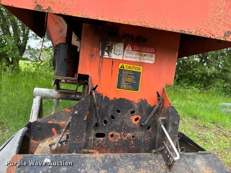 image for item DU9155 Swenson spreader