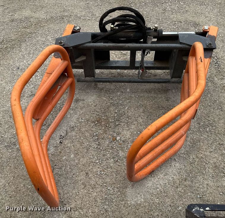 image for item DU9171 FHM BG130-A skid steer bale grabber