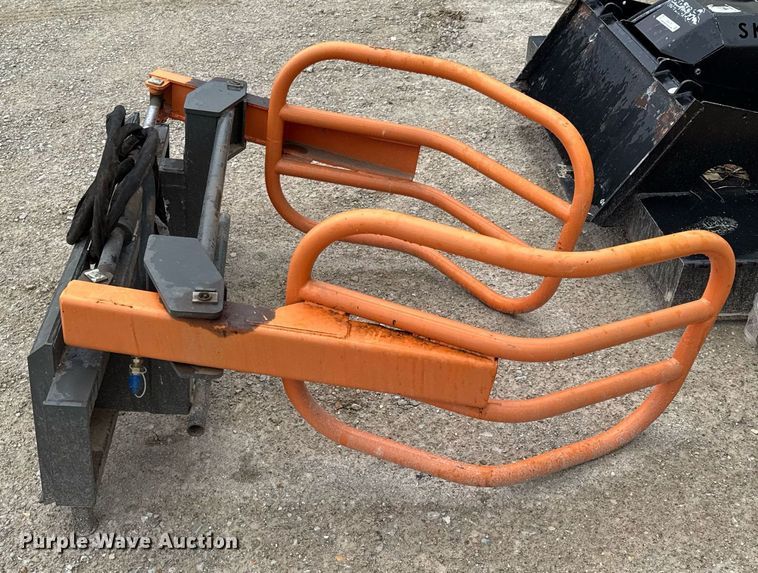 image for item DU9171 FHM BG130-A skid steer bale grabber