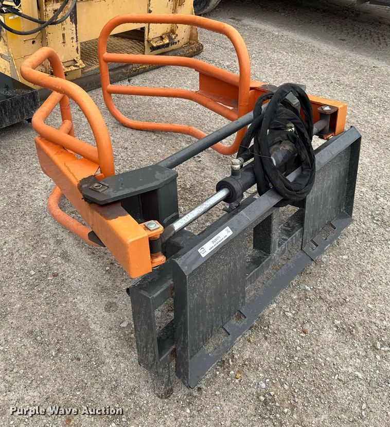 image for item DU9171 FHM BG130-A skid steer bale grabber