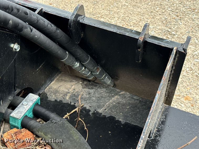 image for item DU9172 SkidPro 74