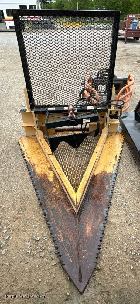 image for item DU9173 Roothog skid steer tree saw