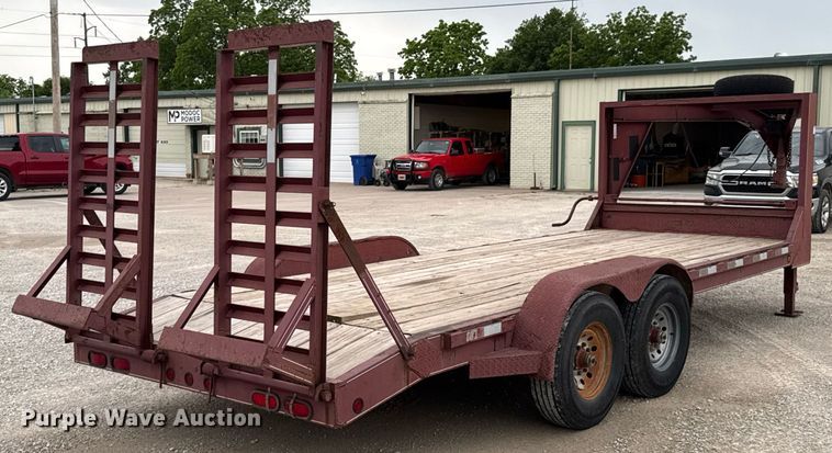 image for item DU9174 2005 Wild Cat equipment trailer