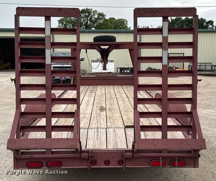 image for item DU9174 2005 Wild Cat equipment trailer