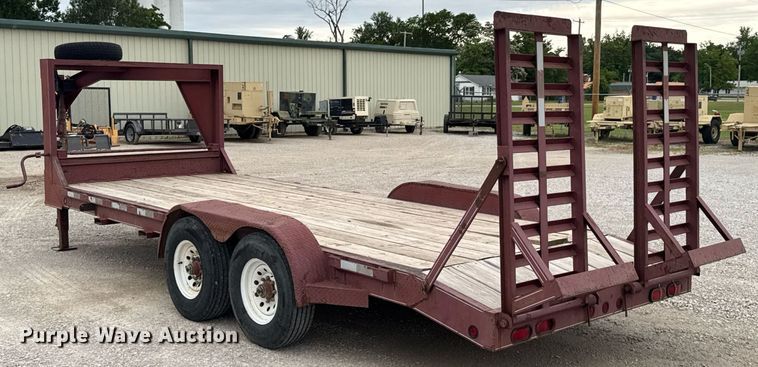 image for item DU9174 2005 Wild Cat equipment trailer