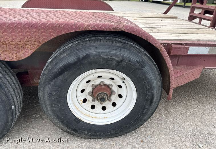 image for item DU9174 2005 Wild Cat equipment trailer